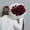Монобукет из красных кустовых роз Гранатовый браслет