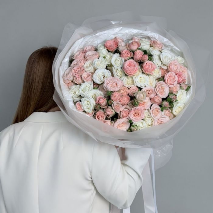 Букет из кустовых роз Пионовидный микс M