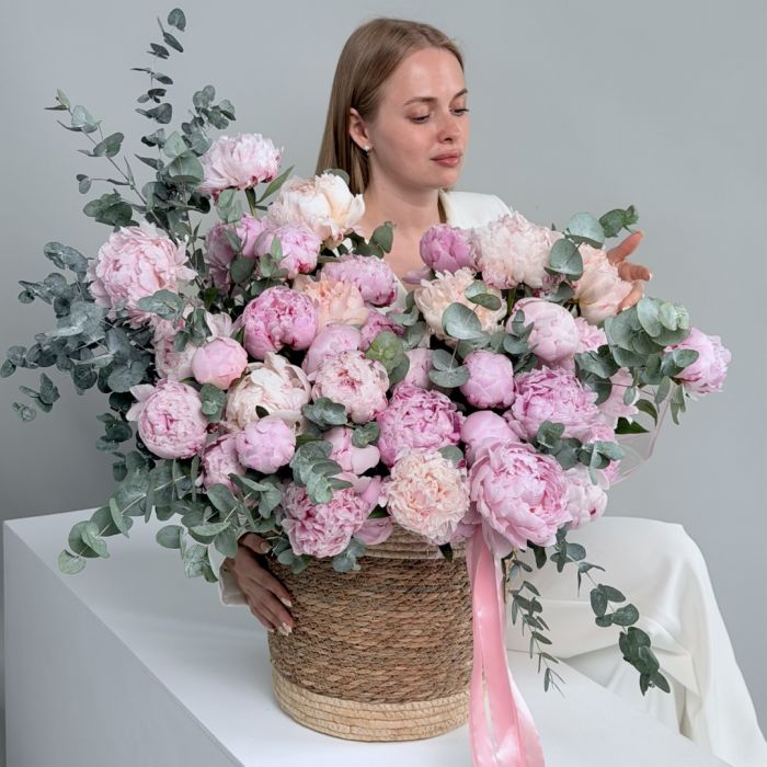 Корзина с пионами Моя Любовь