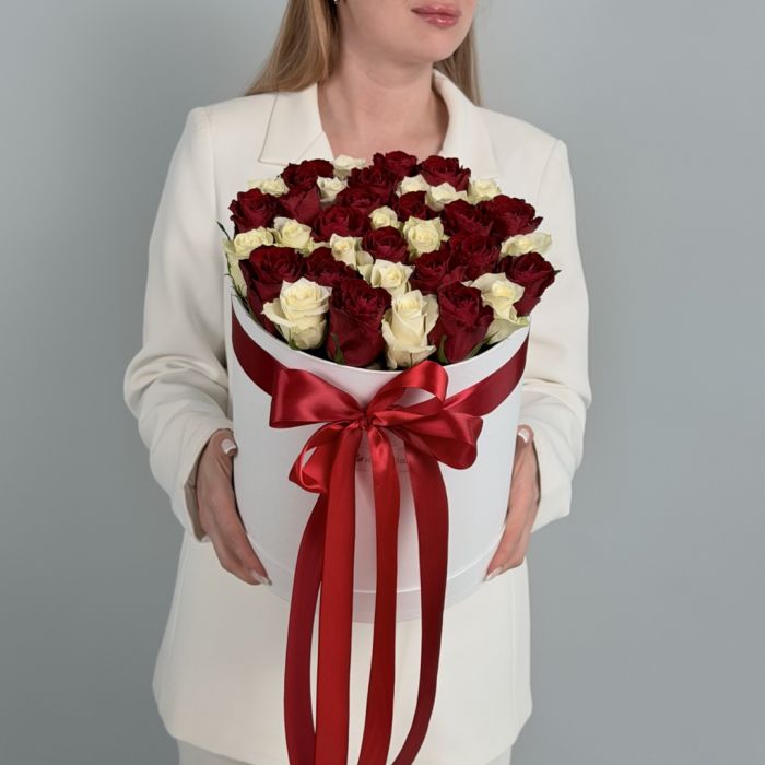 Коробка с розами Дуэт