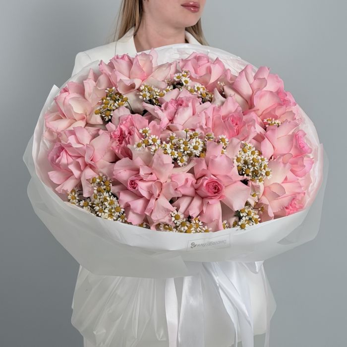 Букет с розами Флирт