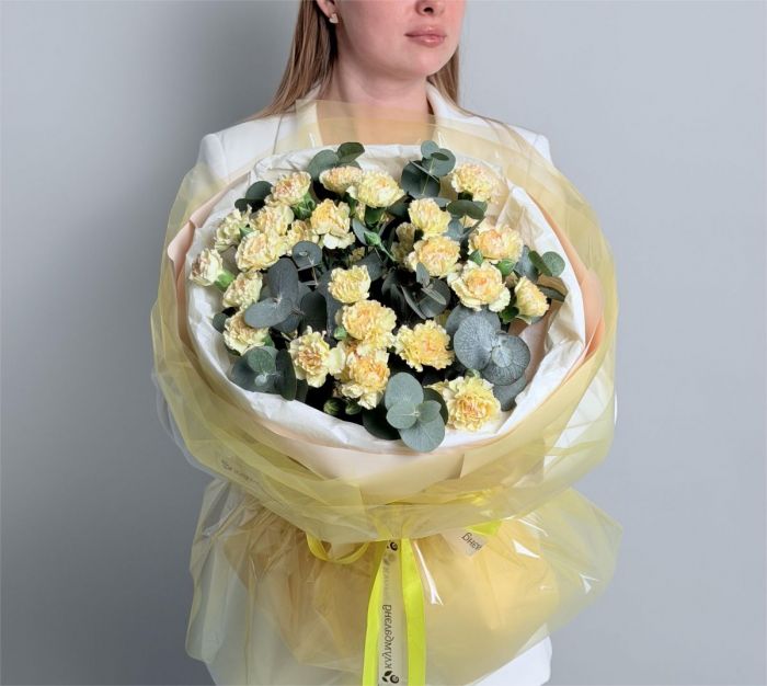 Букет с диантусами Солнечный луч